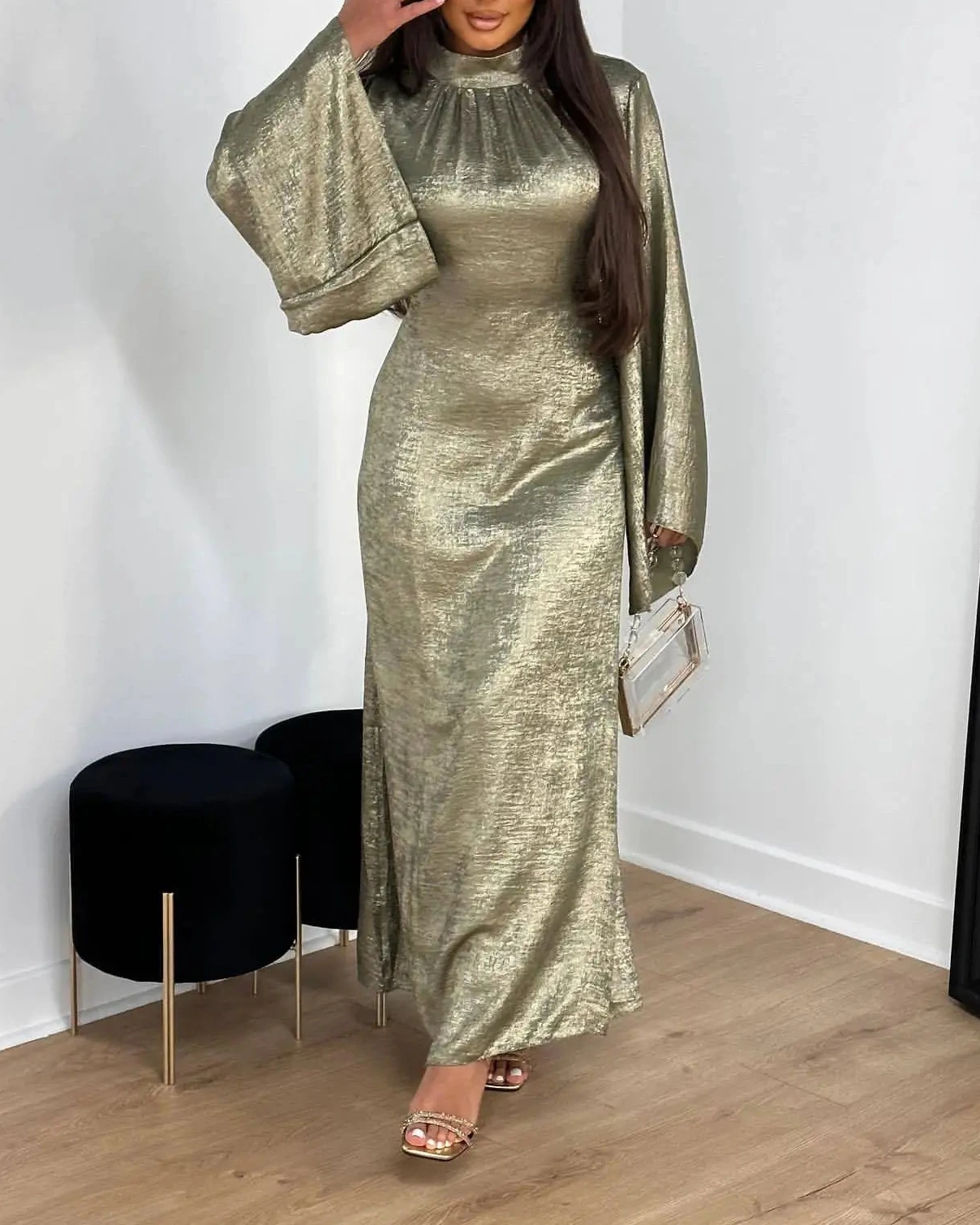 Robe Abaya Satinée Ceinturée à Manches Pagode - Abaya Islamique, Kaftan, Kebaya pour Femmes - Muslim Essentials