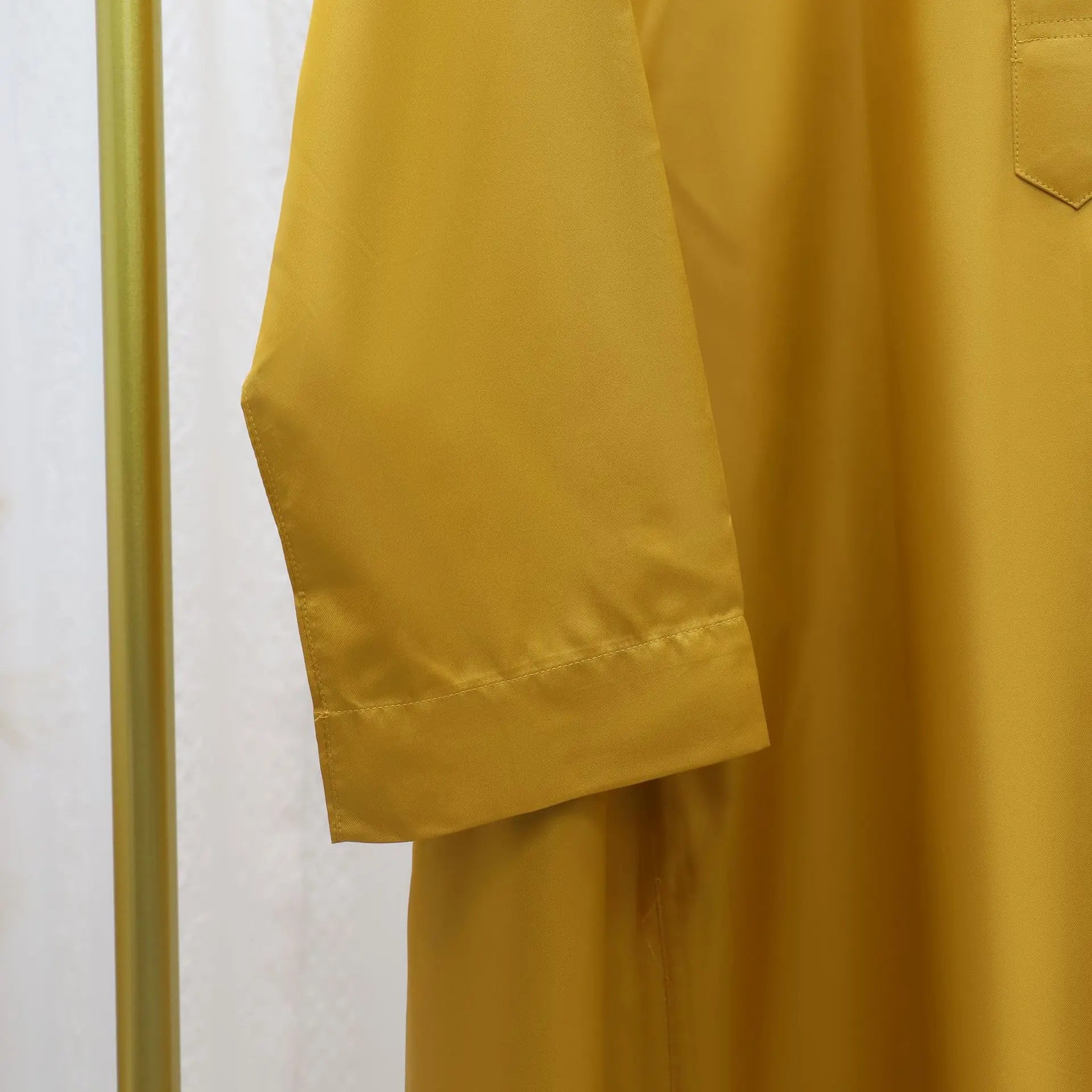 Robe Homme Luxe pour Eid – Style Dubai, Kimono Modeste et Élégant - Muslim Essentials
