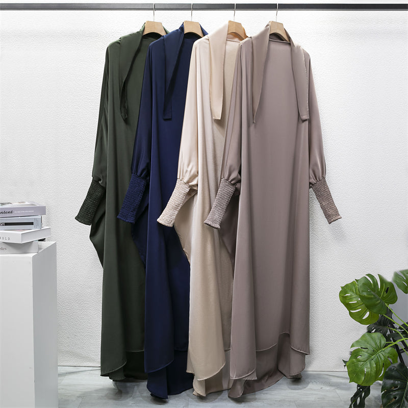 Abaya Musulmane à Capuche avec Manches Smockées - Muslim Essentials