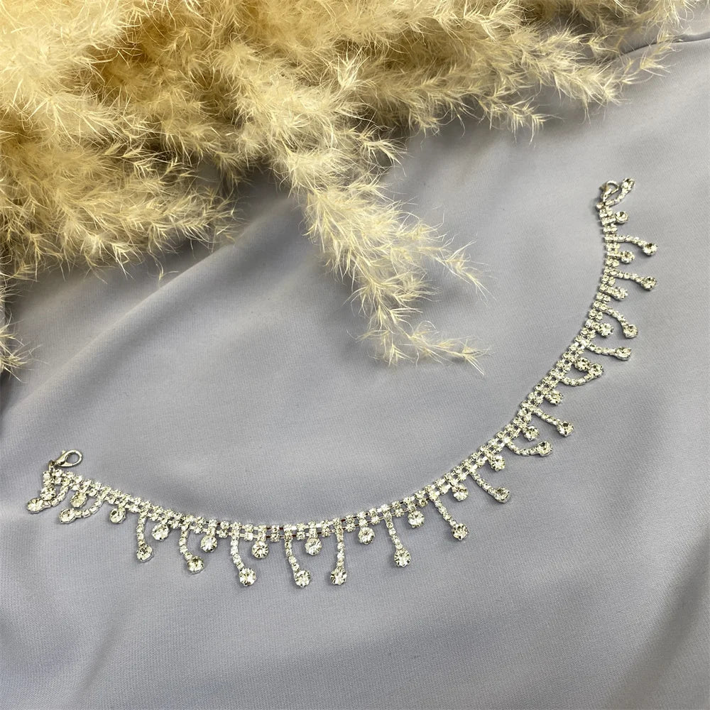 Ensemble Abaya Deux Pièces avec Robe, Ceinture en Chaîne de Diamants Libre, Kimono Sans Manches, Robe Intérieure – Tenue Islamique pour Femmes – Parfaite pour Eid et Ramadan - Muslim Essentials
