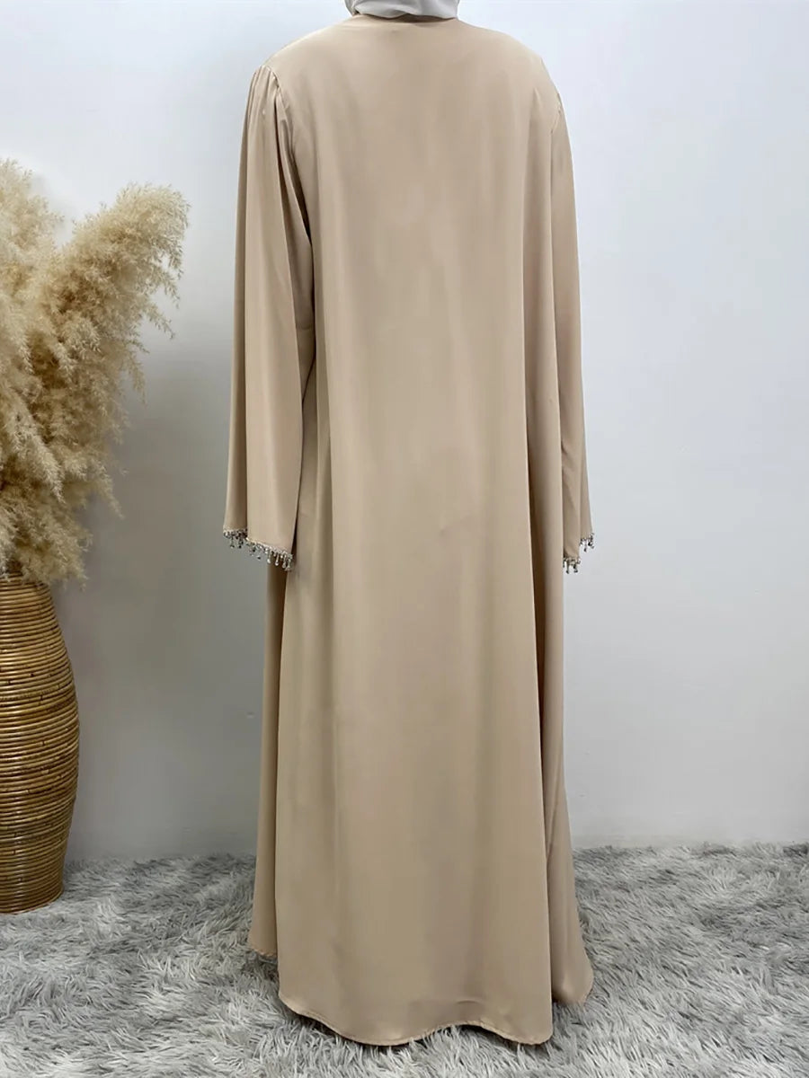 Ensemble Abaya Deux Pièces avec Robe, Ceinture en Chaîne de Diamants Libre, Kimono Sans Manches, Robe Intérieure – Tenue Islamique pour Femmes – Parfaite pour Eid et Ramadan - Muslim Essentials