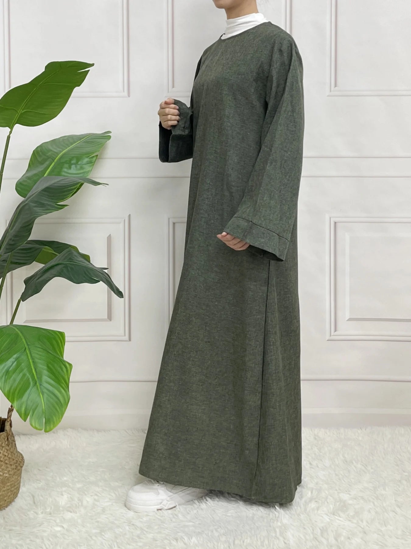 Abaya Modeste Fermée à Manches Longues avec Ceinture – Robe Élégante pour Eid et Occasions Spéciales - Muslim Essentials