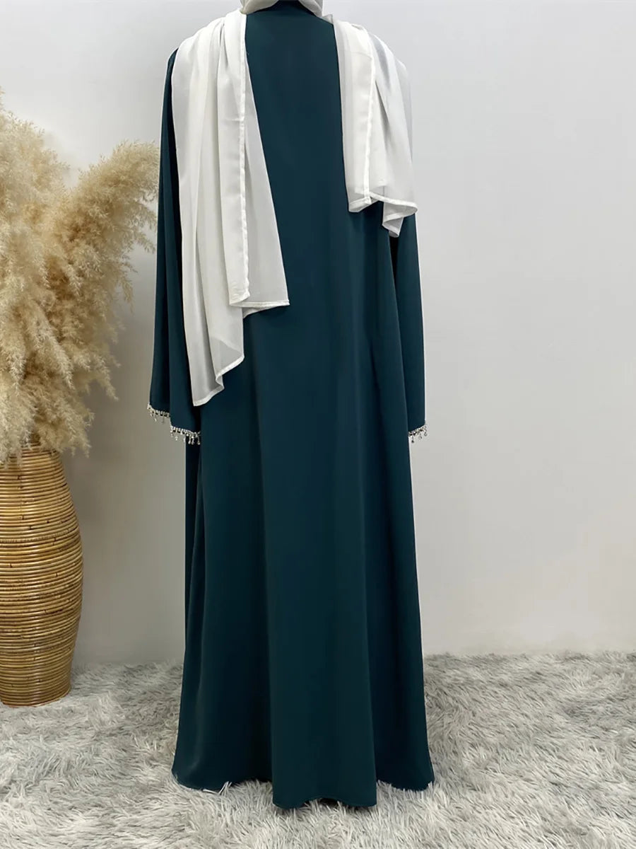 Ensemble Abaya Deux Pièces avec Robe, Ceinture en Chaîne de Diamants Libre, Kimono Sans Manches, Robe Intérieure – Tenue Islamique pour Femmes – Parfaite pour Eid et Ramadan - Muslim Essentials
