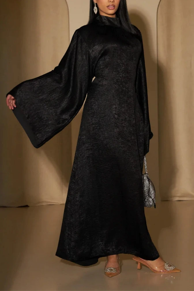 Robe Abaya Satinée Ceinturée à Manches Pagode - Abaya Islamique, Kaftan, Kebaya pour Femmes - Muslim Essentials