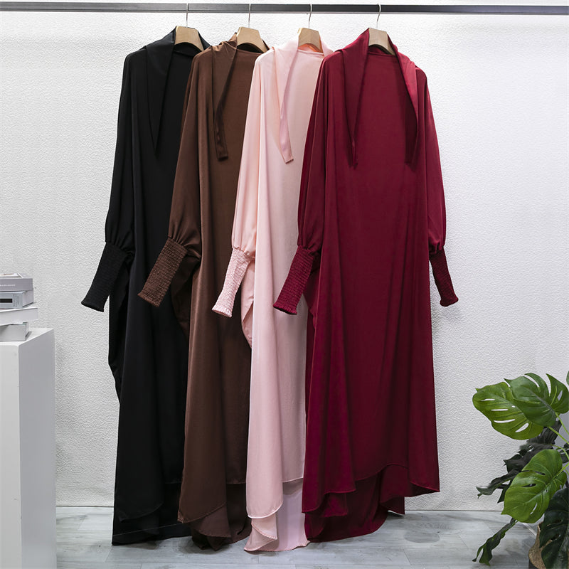 Abaya Musulmane à Capuche avec Manches Smockées - Muslim Essentials