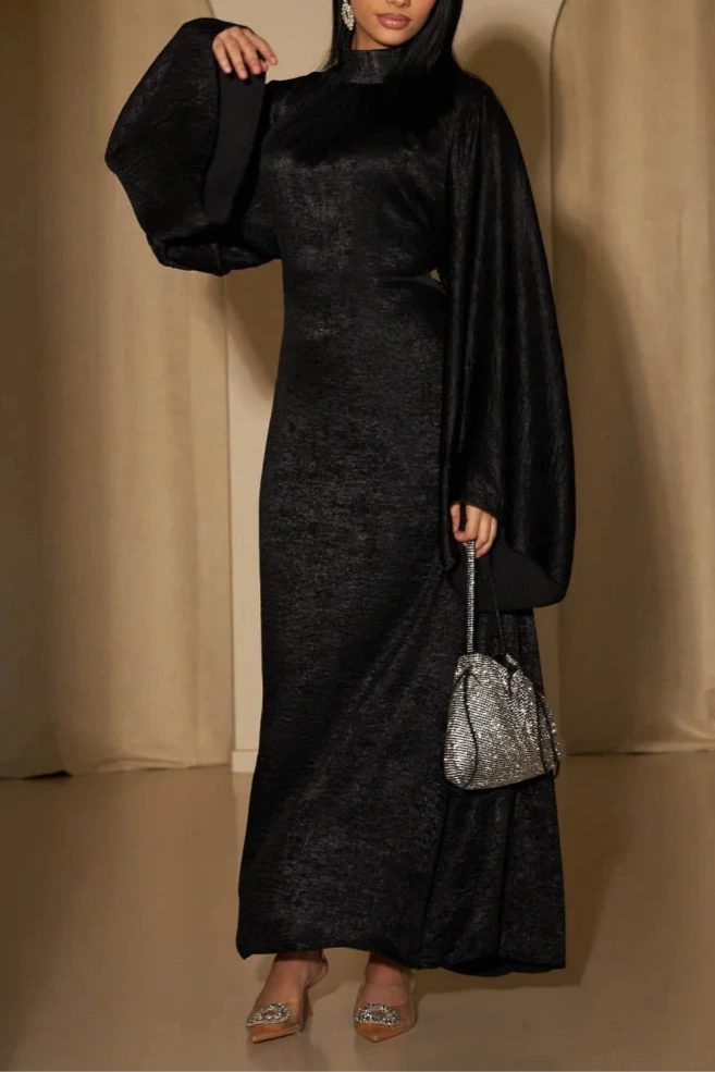 Robe Abaya Satinée Ceinturée à Manches Pagode - Abaya Islamique, Kaftan, Kebaya pour Femmes - Muslim Essentials