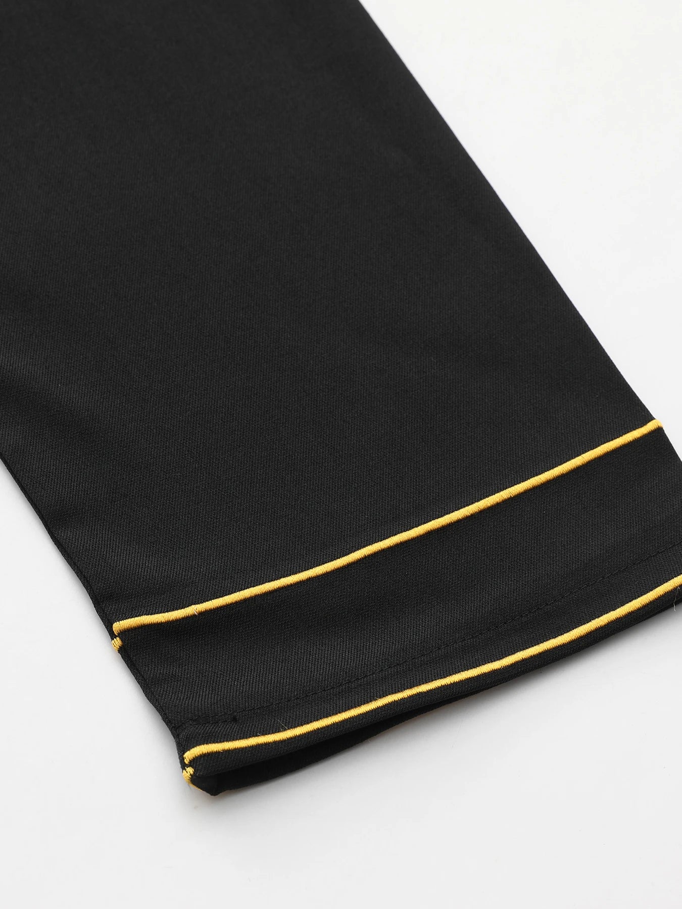 Qamis Homme Islamique – Robe Arabe Brodée à Manches Longues et Col Montant, Élégance Traditionnelle - Muslim Essentials