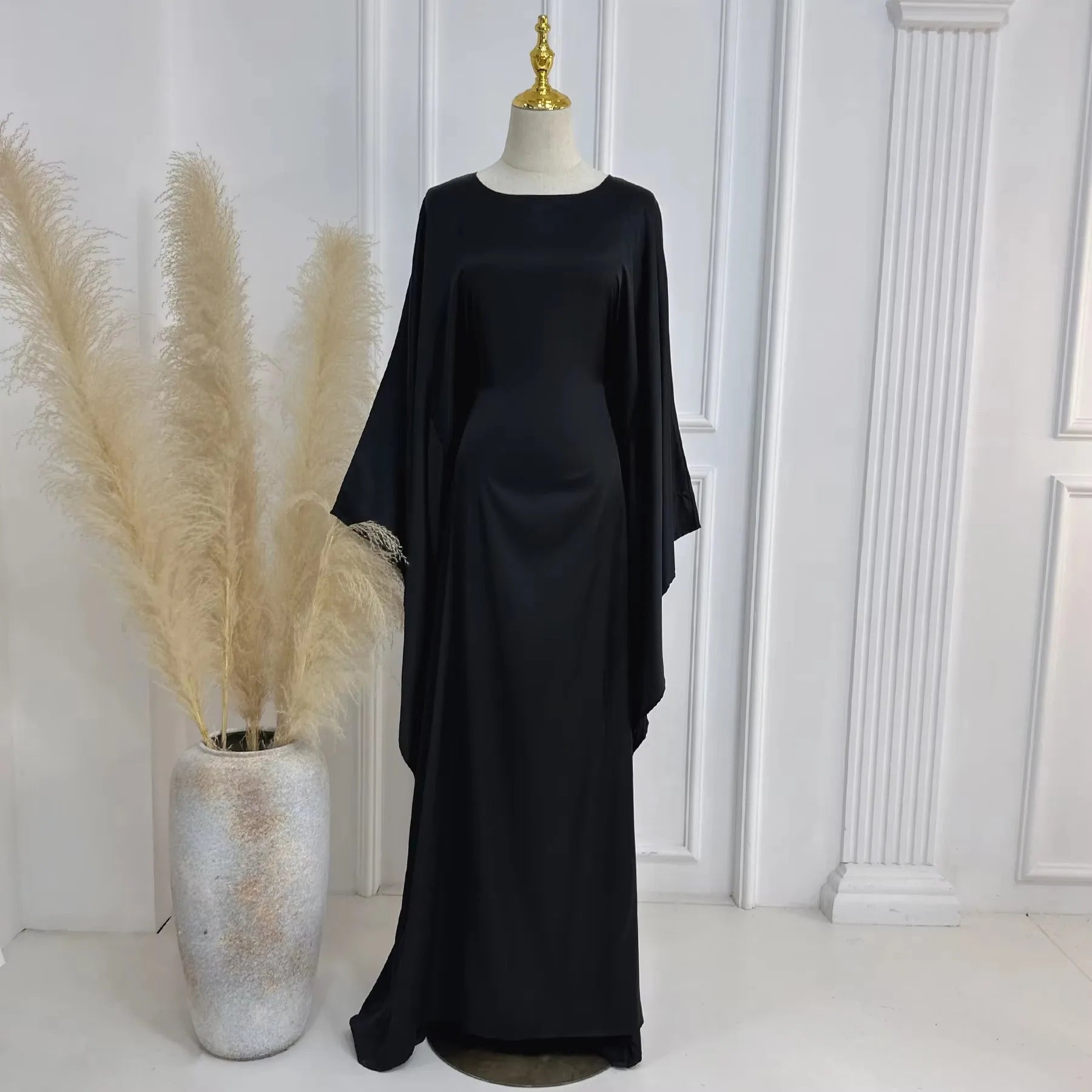 Abaya Élégance Suprême – Confort & Raffinement en Satin - Muslim Essentials