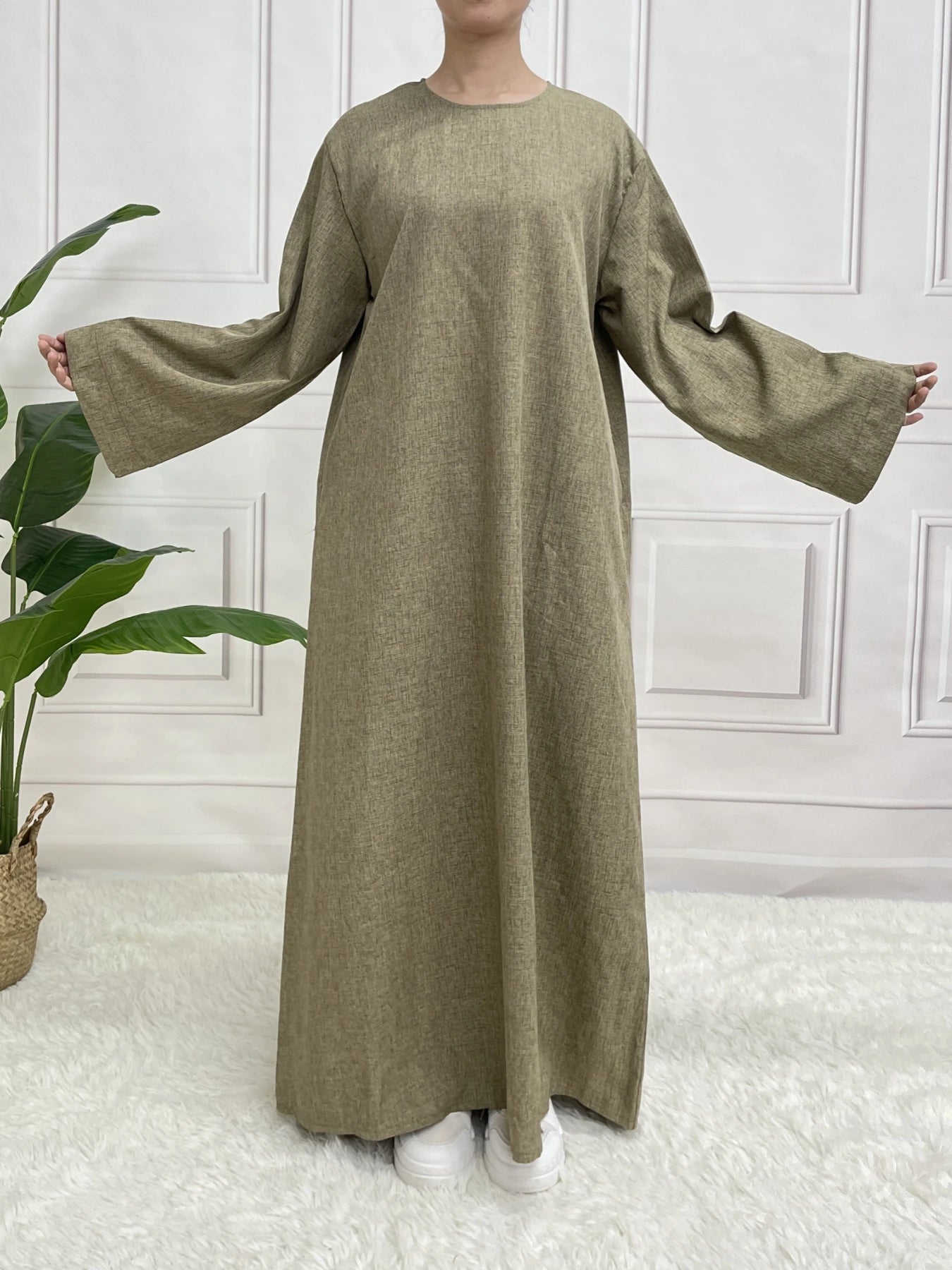 Abaya Modeste Fermée à Manches Longues avec Ceinture – Robe Élégante pour Eid et Occasions Spéciales - Muslim Essentials